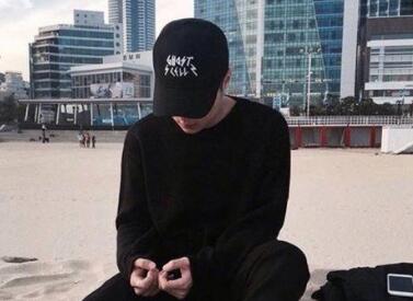 男士网名稳重内涵四个字