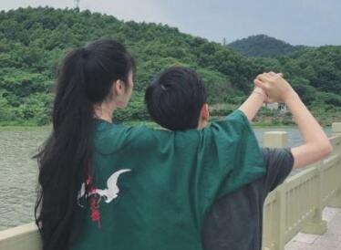 好听秀恩爱的情侣个性签名