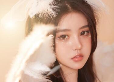 微信名四个字女最火